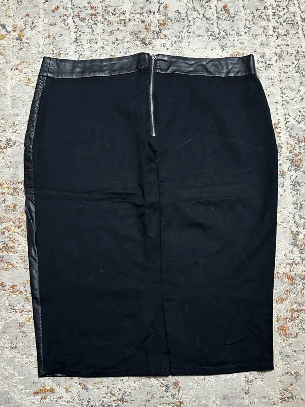 Rebel Wilson for Torrid faux leather skirt size 2X black